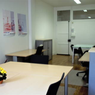 Bureau privé 35 m² 6 postes Location bureau Rue Saint-Marc Paris 75002 - photo 4